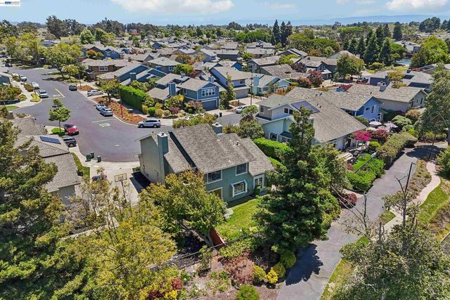 63 Sea Brg, Alameda, CA 94502