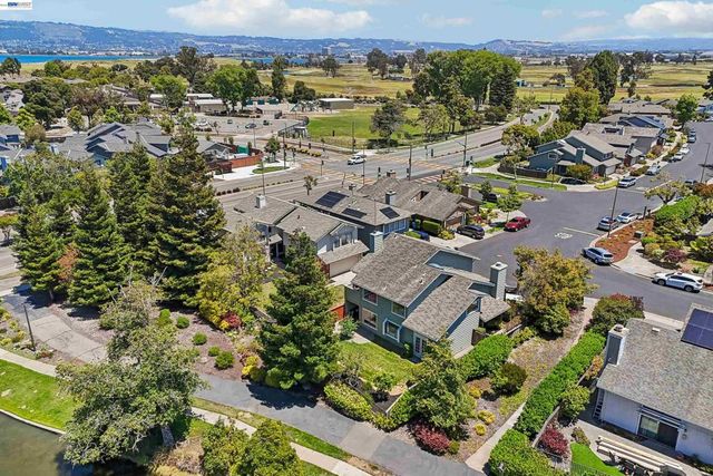 63 Sea Brg, Alameda, CA 94502