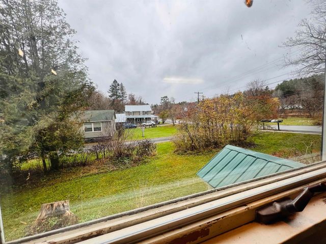 69 York Street, Lyndon, VT 05851