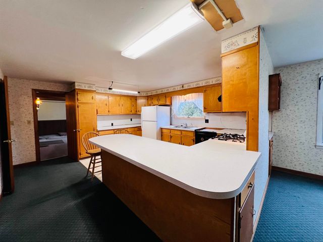 69 York Street, Lyndon, VT 05851