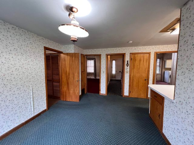 69 York Street, Lyndon, VT 05851