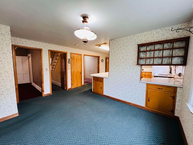 69 York Street, Lyndon, VT 05851