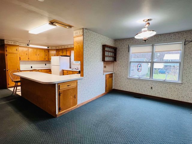 69 York Street, Lyndon, VT 05851