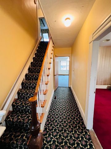 69 York Street, Lyndon, VT 05851