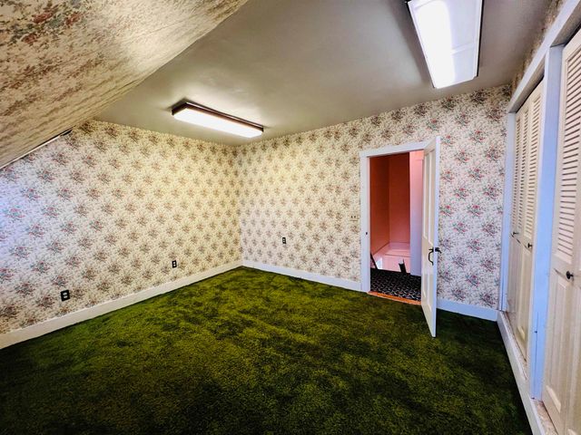 69 York Street, Lyndon, VT 05851