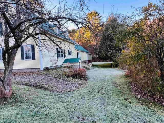 69 York Street, Lyndon, VT 05851