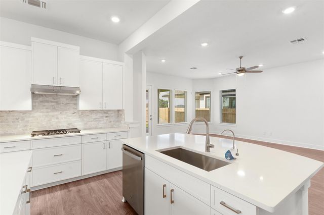 217 Montecido DR, Liberty Hill, TX 78642