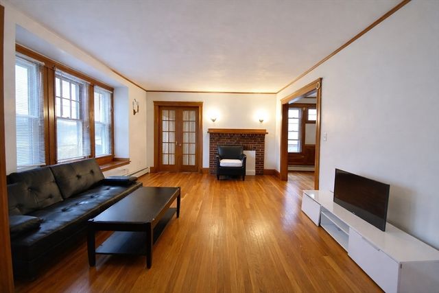 23 Menotomy Rd 1, Arlington, MA 02476
