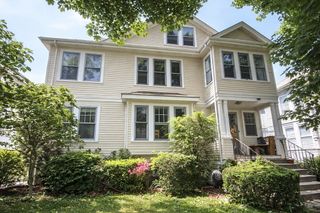 23 Menotomy Rd 1, Arlington, MA 02476