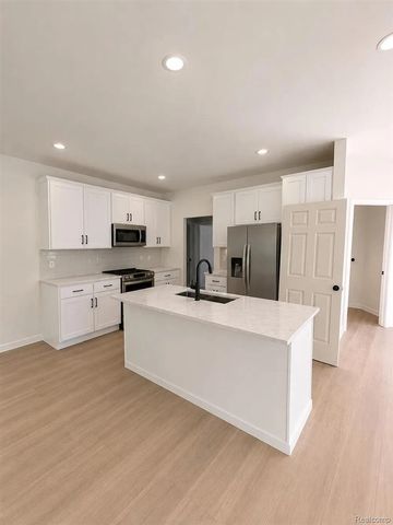 6511 S State Road Bldg: 806, Saline, MI 48176