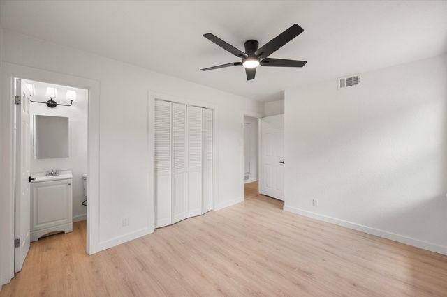 2600 Woodlawn Drive, Ennis, TX 75119