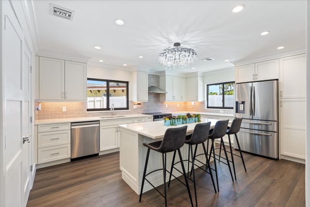 4410 NE 24TH Avenue, Lighthouse Point, FL 33064