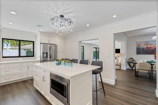 4410 NE 24TH Avenue, Lighthouse Point, FL 33064