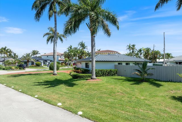4410 NE 24TH Avenue, Lighthouse Point, FL 33064