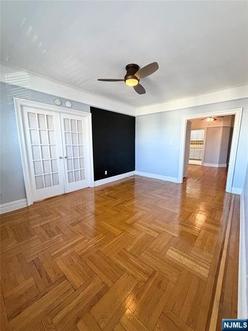 3718 Park Avenue D4, Weehawken, NJ 07086