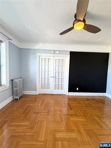 3718 Park Avenue D4, Weehawken, NJ 07086