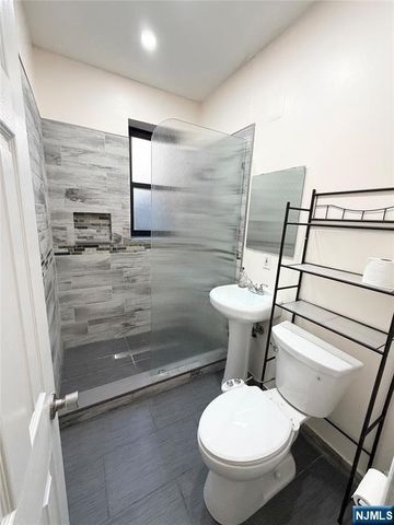 3718 Park Avenue D4, Weehawken, NJ 07086