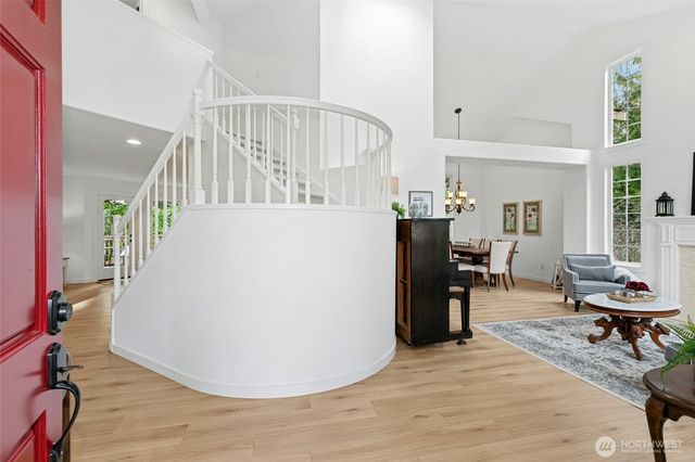 2409 237th Court NE, Sammamish, WA 98074