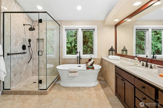 2409 237th Court NE, Sammamish, WA 98074