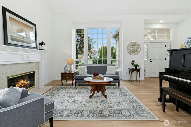 2409 237th Court NE, Sammamish, WA 98074