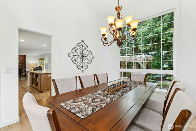 2409 237th Court NE, Sammamish, WA 98074