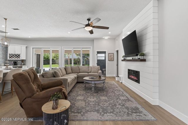 1770 RISING OAKS Drive, Jacksonville, FL 32223