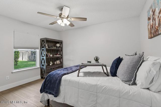 1770 RISING OAKS Drive, Jacksonville, FL 32223
