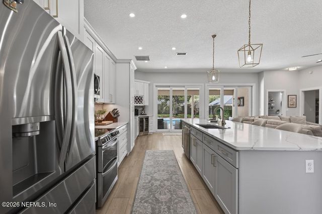 1770 RISING OAKS Drive, Jacksonville, FL 32223