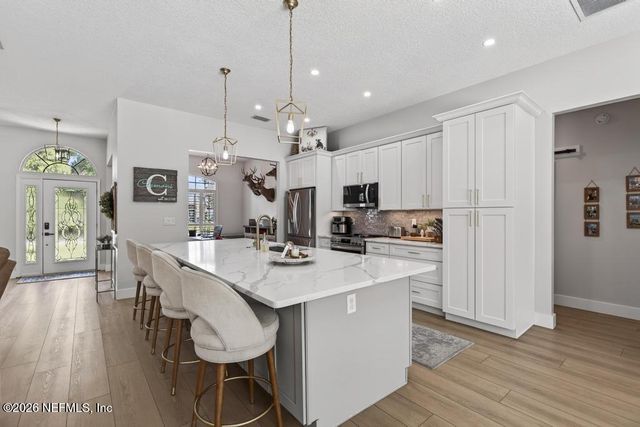 1770 RISING OAKS Drive, Jacksonville, FL 32223