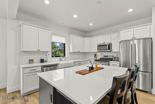 631 White Horse Loop, Bozeman, MT 59718