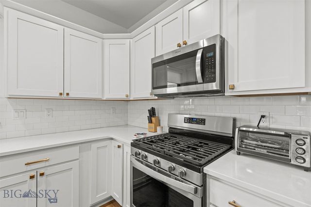 631 White Horse Loop, Bozeman, MT 59718