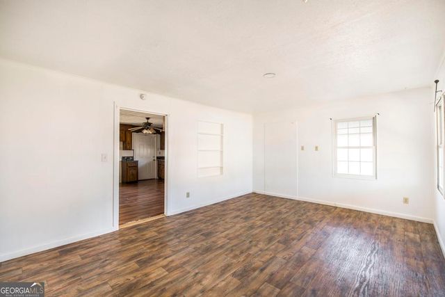 100 Glenwood Avenue, Warner Robins, GA 31088