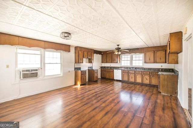 100 Glenwood Avenue, Warner Robins, GA 31088