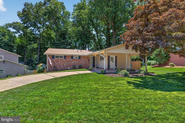 5010 GAINSBOROUGH DR, Fairfax, VA 22032