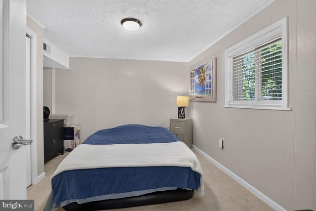 5010 GAINSBOROUGH DR, Fairfax, VA 22032