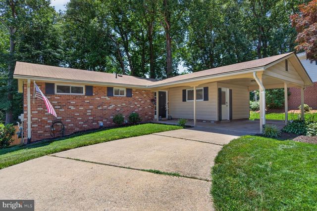 5010 GAINSBOROUGH DR, Fairfax, VA 22032