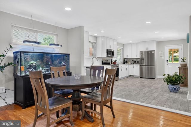 5010 GAINSBOROUGH DR, Fairfax, VA 22032