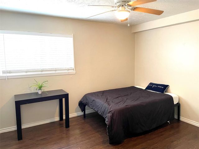3224 Timmons Lane 163, Houston, TX 77027