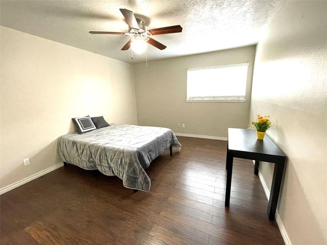 3224 Timmons Lane 163, Houston, TX 77027
