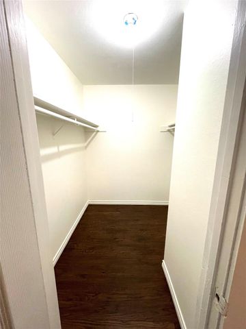 3224 Timmons Lane 163, Houston, TX 77027
