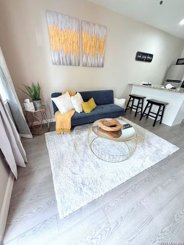 218 Natalen Ave Apt 6, San Antonio, TX 78209