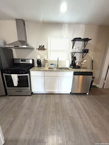 218 Natalen Ave Apt 6, San Antonio, TX 78209