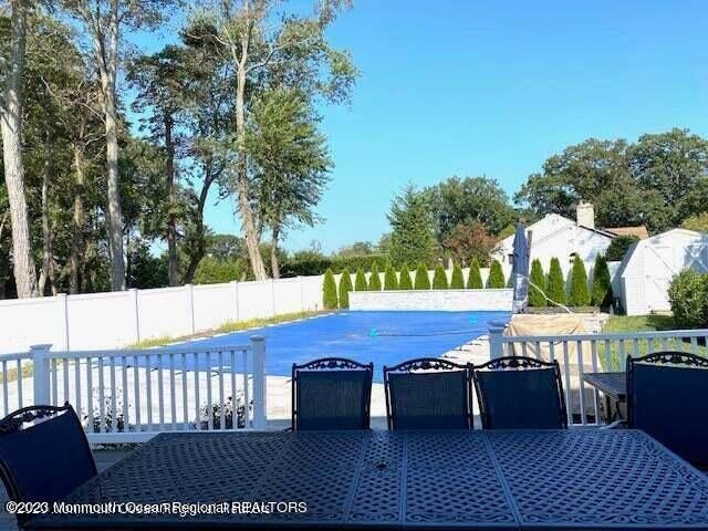 55 Heath Avenue, Oakhurst, NJ 07755