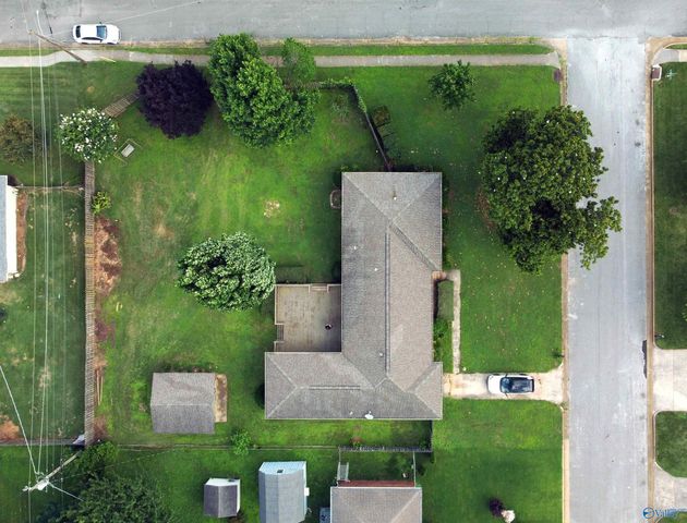 2100 Fairfax Street NE, Huntsville, AL 35811