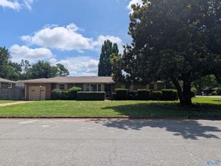 2100 Fairfax Street NE, Huntsville, AL 35811