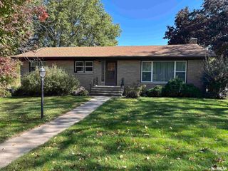 1401 6TH Street A, Orion, IL 61273