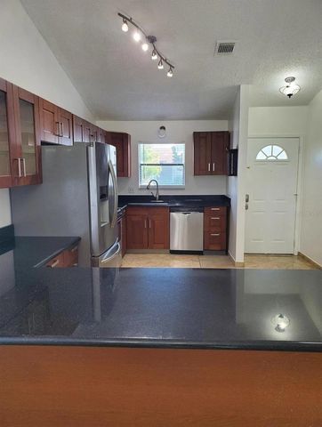 8620 DRAYTON COURT, Orlando, FL 32825