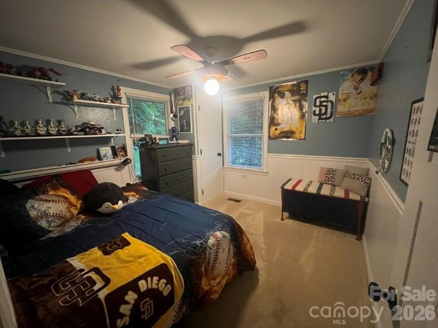 325 Ewbank Road, Etowah, NC 28729