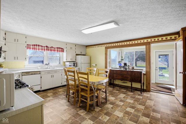 3850 S 150 W, Columbus, IN 47201