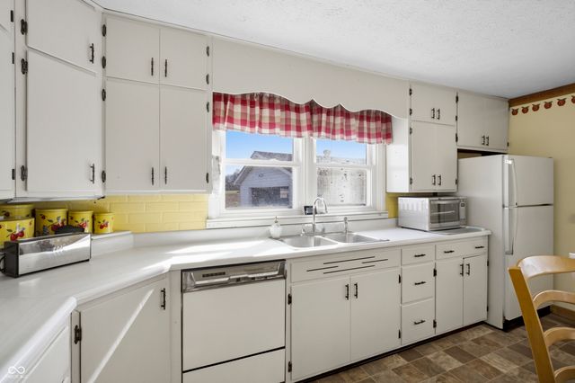 3850 S 150 W, Columbus, IN 47201